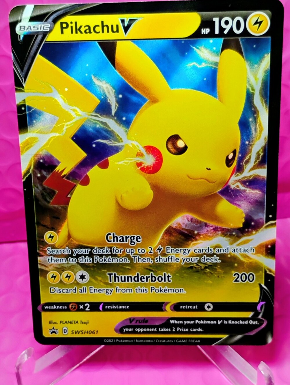 Pikachu V Pokémon Trading Card -holo Promo #swsh061 Yellow Lightning Artwork